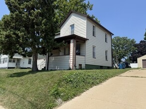 Building Photo - 2317 2nd St