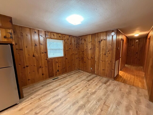 Foto del edificio - Charming 3 Bed 1 Bath Home in Woodbury