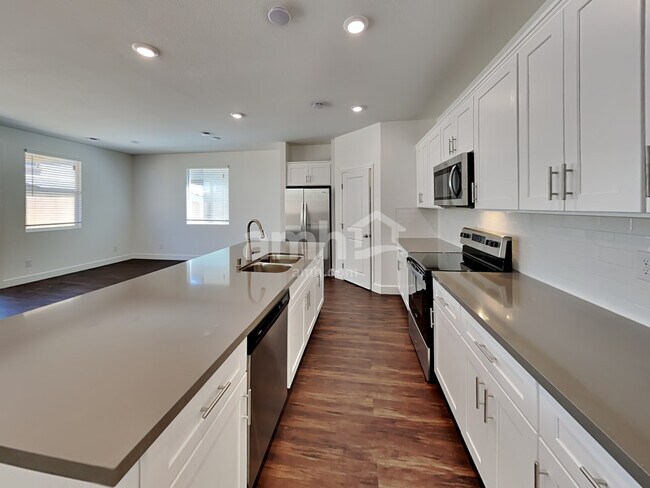 Foto del edificio - 10418 Bee Balm St