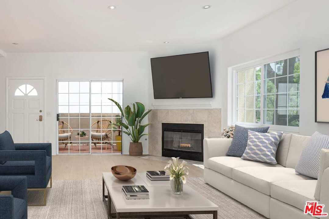 Foto principal - 5241 Vantage Ave