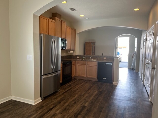 Building Photo - 12997 Springs Manor Dr