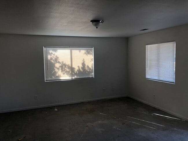 Building Photo - 12505 Amethyst Ave