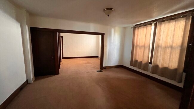 Foto del edificio - 537 Clemesha Ave