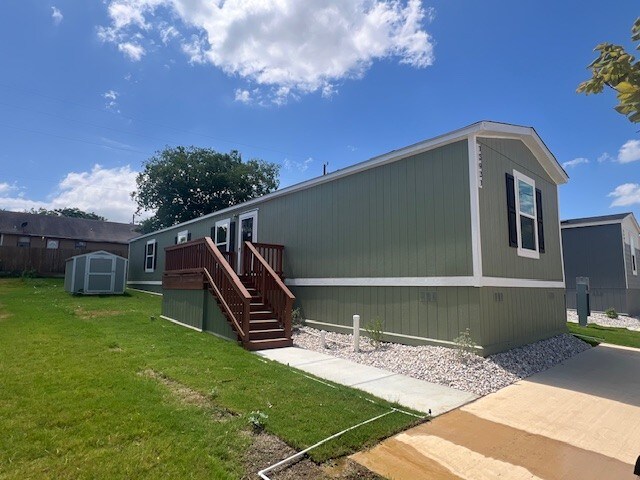 Foto principal - 15931 S Flores St