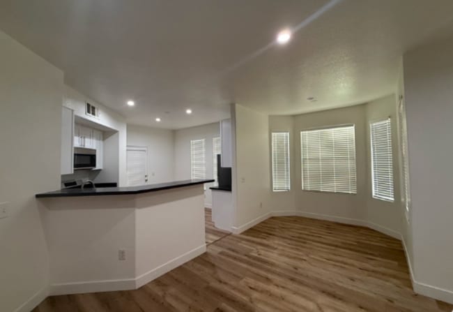 Building Photo - 9975 Peace Way