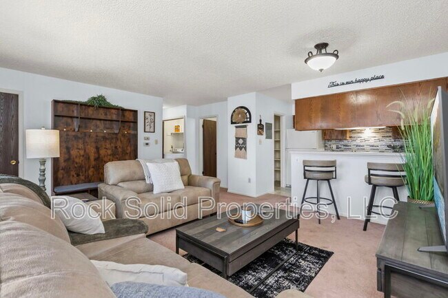 Foto del edificio - 1502 Trent Ct