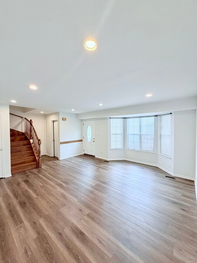 Foto del edificio - 1120 Keswick Ln
