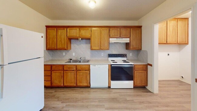 Foto del edificio - 204 W Truman Ave