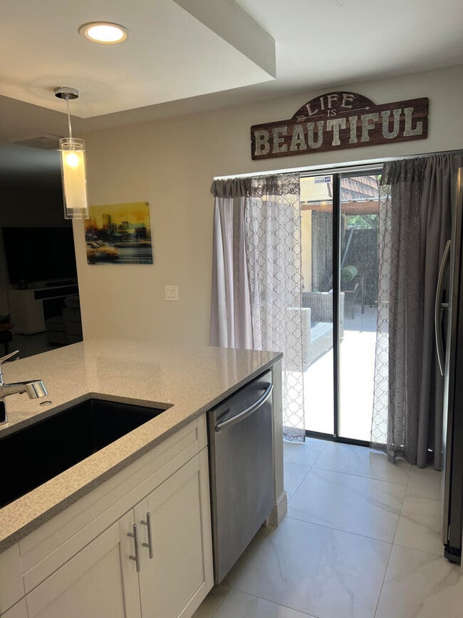 Foto del edificio - 2101 21st Ln