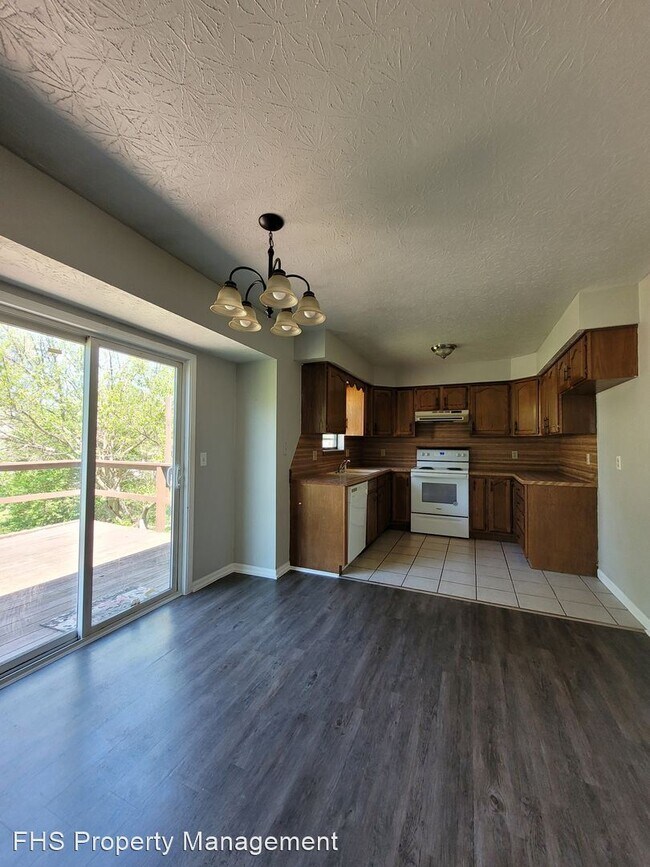 Building Photo - 2 br, 2 bath House - 3043 W Greenwood