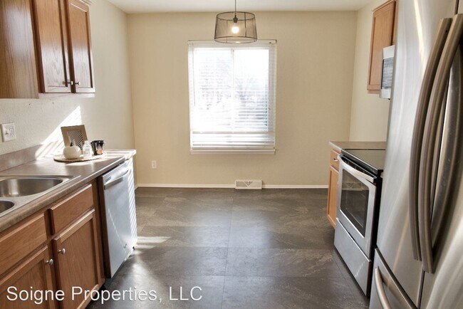 Building Photo - 3 br, 3 bath House - 1001 West 75th Street