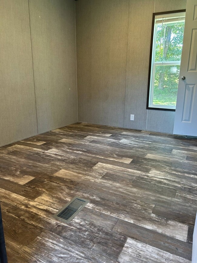 Building Photo - 117 Autumn Ln
