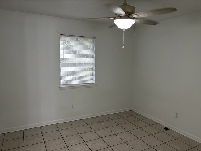 Foto del edificio - 207 Lovelace Dr