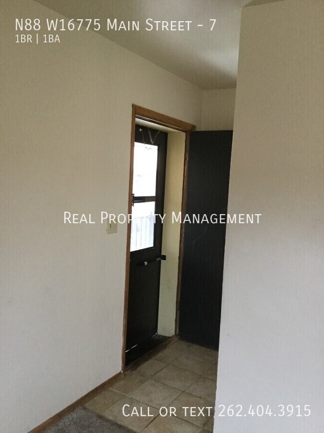 Foto del edificio - N88W16775-W16775 Main St
