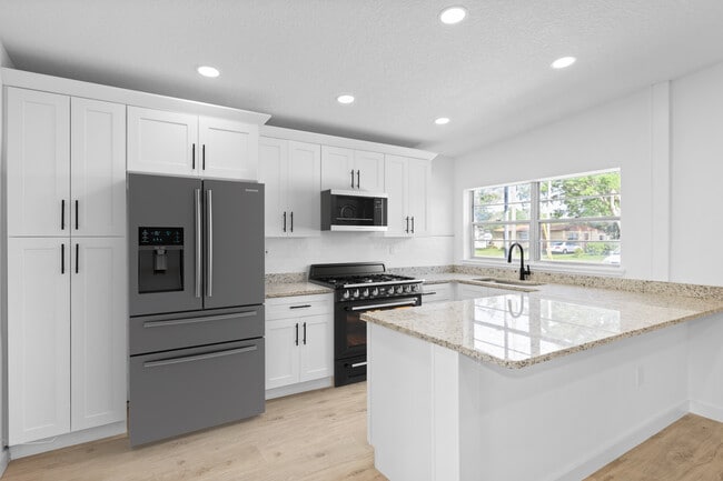 Photo - 1412 Crooms Ave House