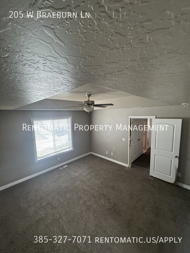 Building Photo - 205 Braeburn Ln