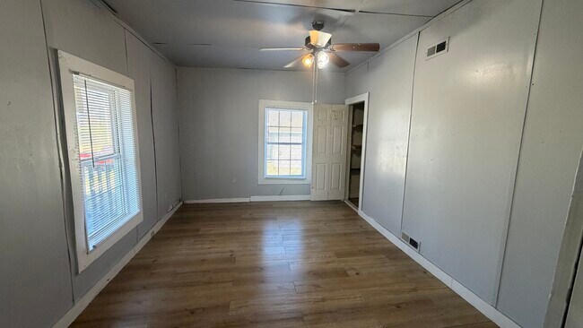 1er dormitorio - 1108 Wyllie Ave