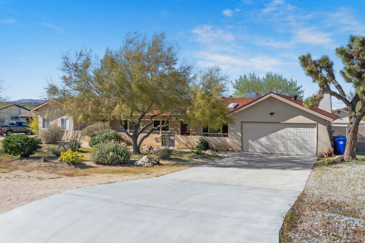 Foto principal - 58328 Bonanza Dr