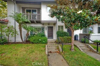 Building Photo - 6848 Briarwood Dr