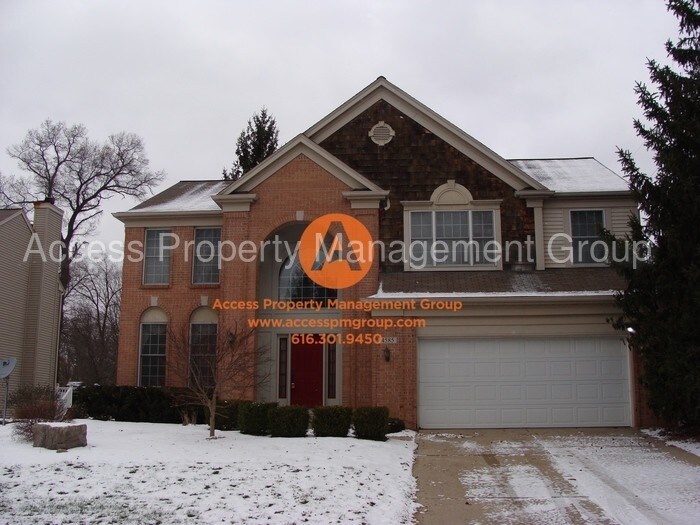 Primary Photo - 4 Bed Home in Forest Hills Northern
