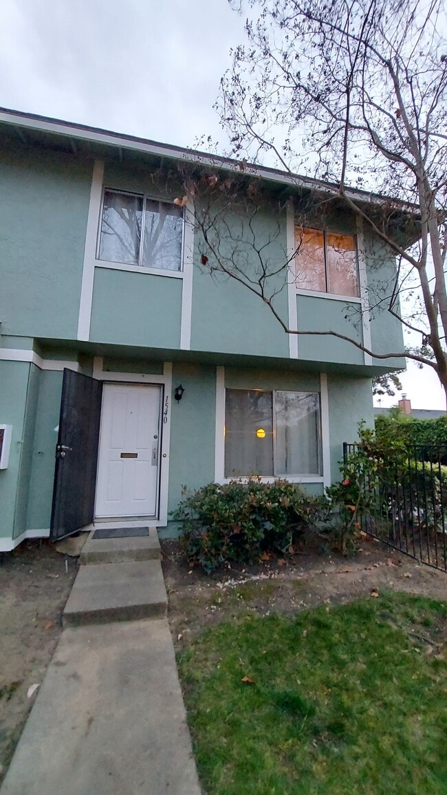 Photo - 1540 Ivycreek Cir Townhome