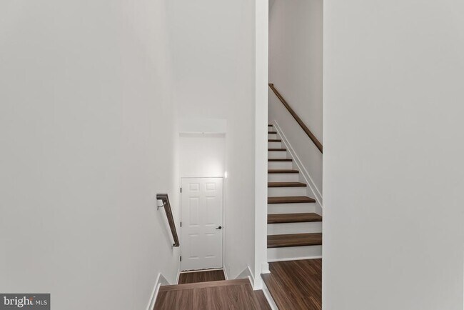 Foto del edificio - 714 Iron Frg Rd