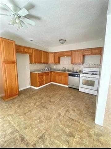 Photo - 1157 Beechwood Dr House