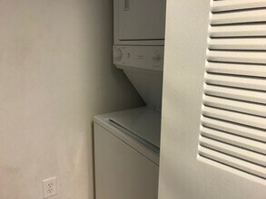 Building Photo - 3532 D'Avinci Way