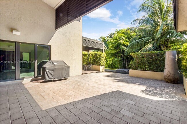 Building Photo - 371 Isla Dorada Blvd