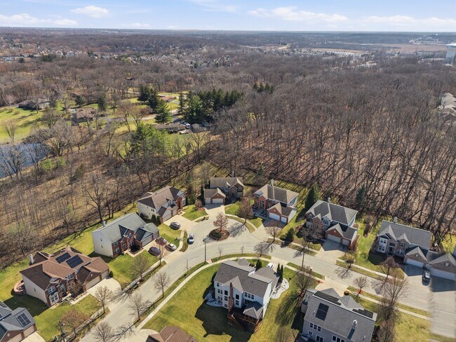 Foto del edificio - 715 Blue Ridge Dr