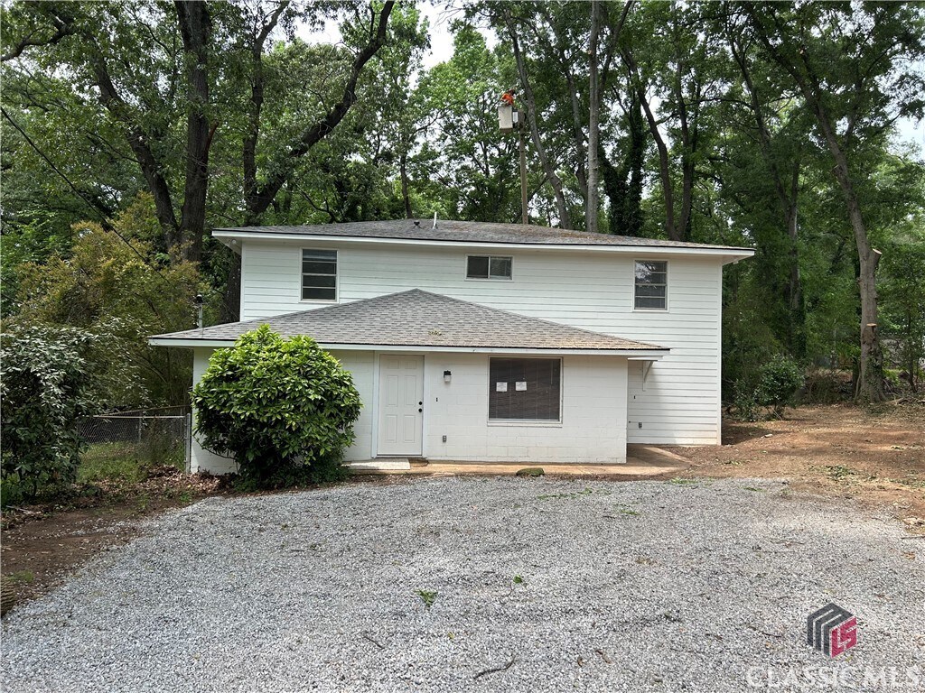 Foto principal - 148 Johnson Dr
