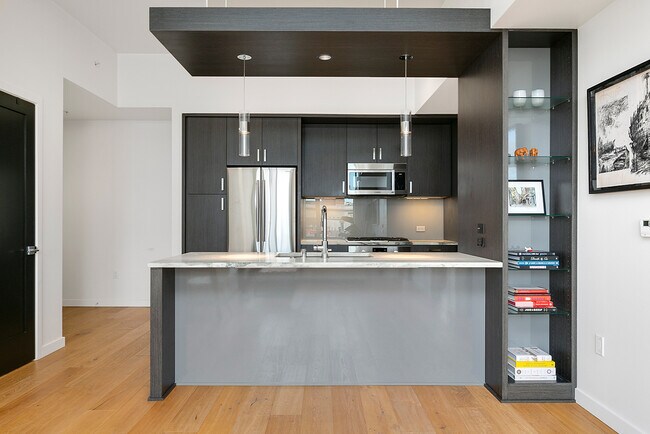 Foto del edificio - 1321 Seneca St