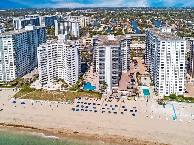 Building Photo - 3700 Galt Ocean Dr