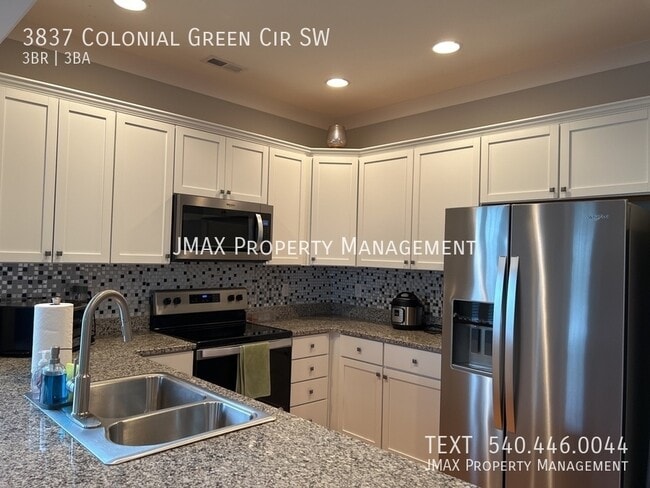 Building Photo - 3837 Colonial Green Cir SW