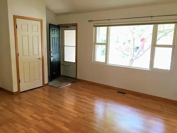 Building Photo - 1632 Ukiah Ln