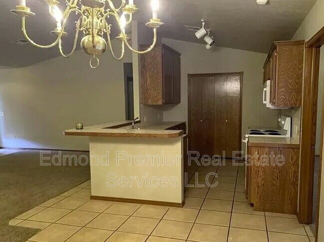 Foto del edificio - 213 Willow Branch Rd