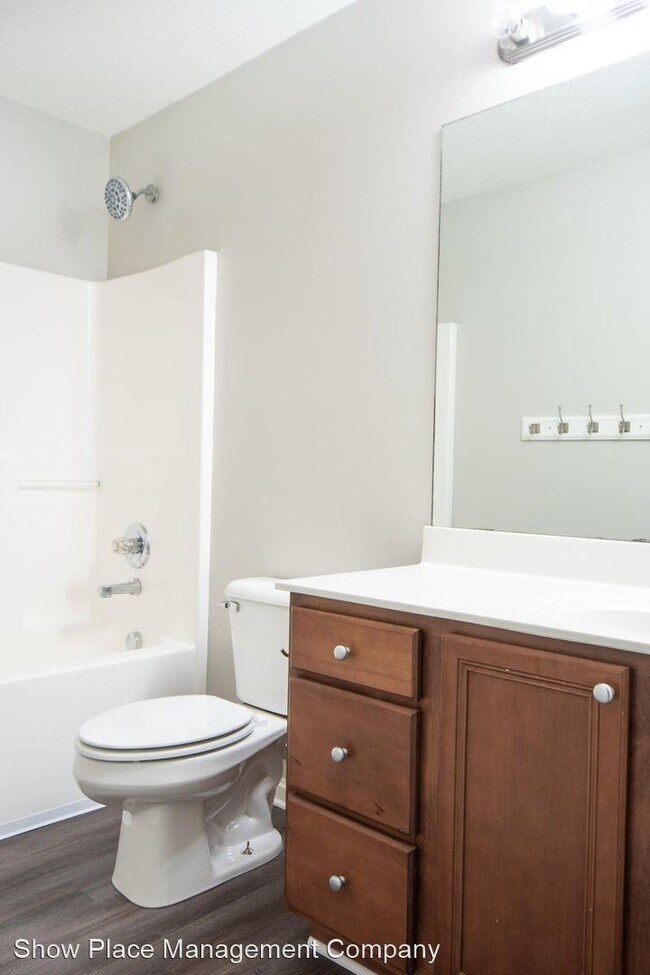 Foto del edificio - 3 br, 3.5 bath House - 2045 Drummond Dr