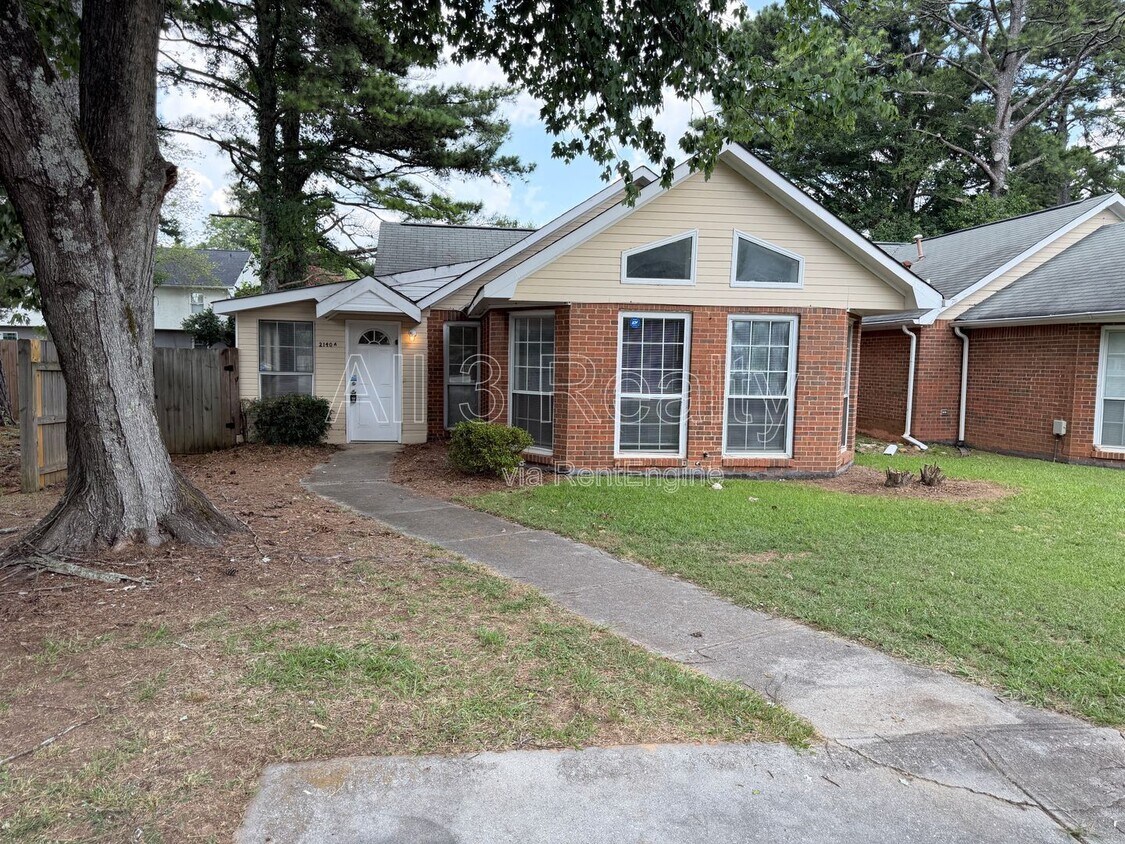 Photo - 2140 Meadowview Court Southeast