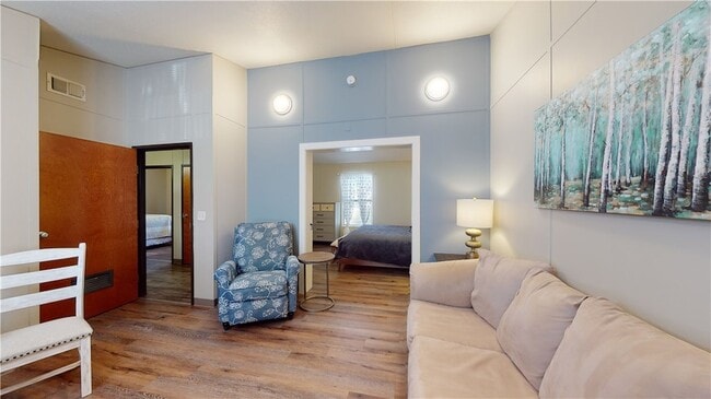 Building Photo - 5585 Straub Rd