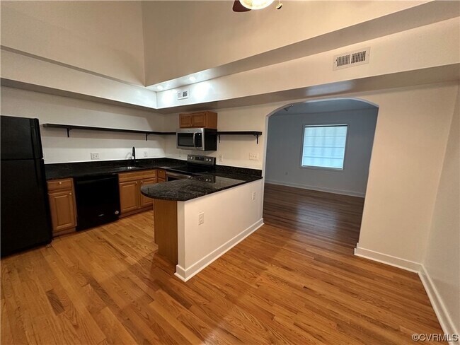 Building Photo - 503 E Brookland Park Blvd