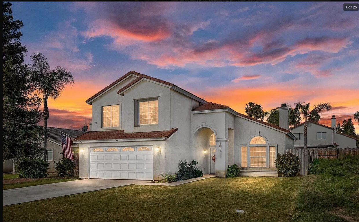 Primary Photo - 5 Bedroom 3 Bath!