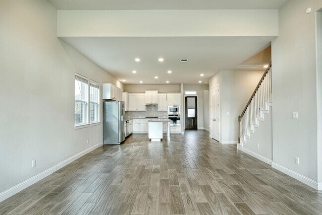 Building Photo - 6820 Catania Loop