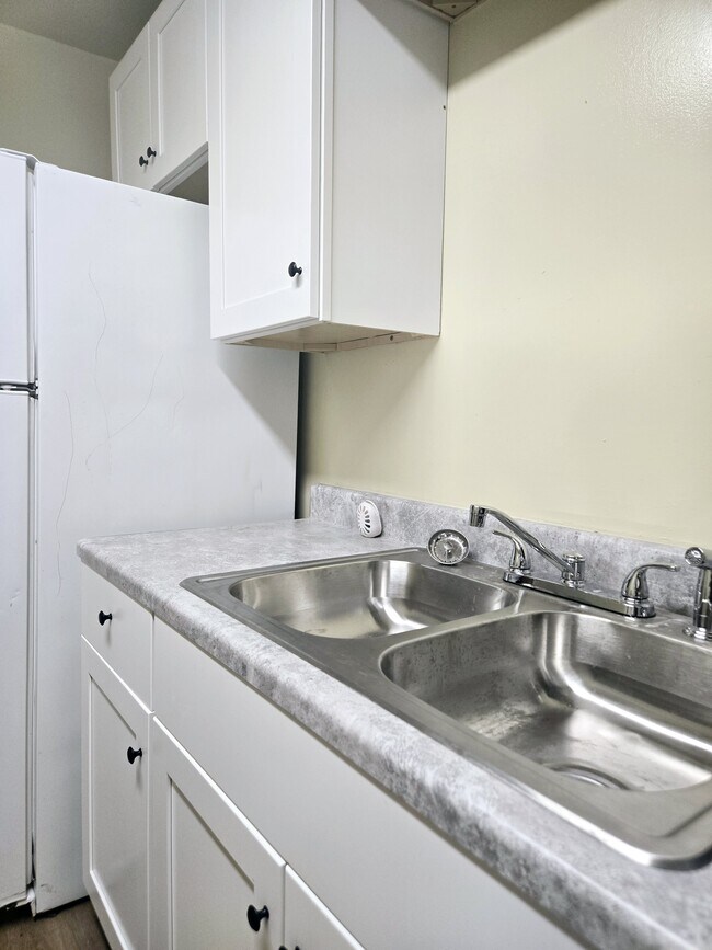 Foto del edificio - 774 Villa Crest Ave