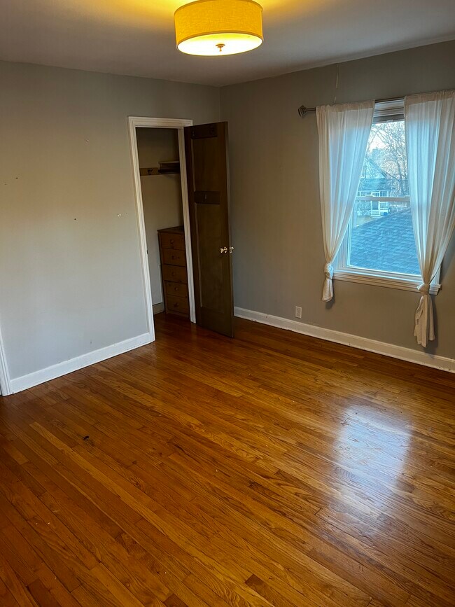Foto del edificio - 2388 West Lawn Ave