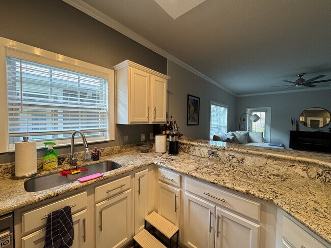 Foto del edificio - 1376 NW 120th Way