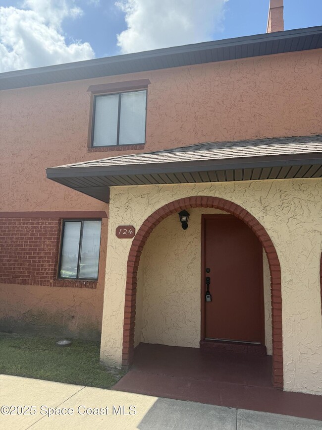 Building Photo - 124 San Juan Cir