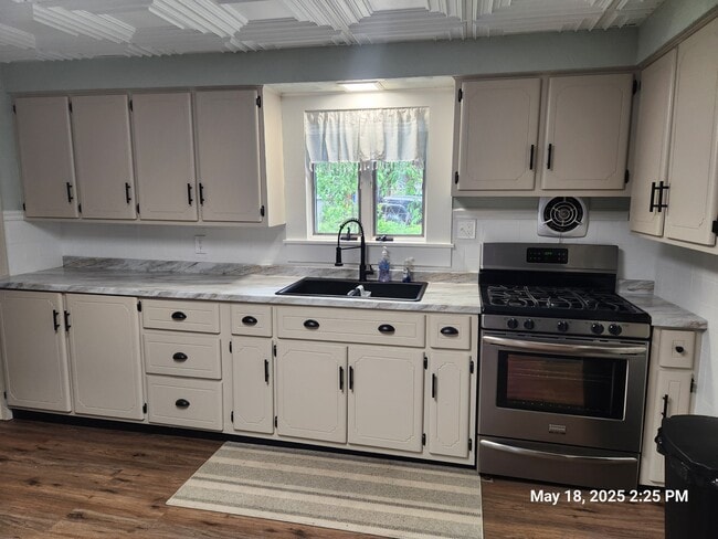 Building Photo - 218 Wyalusing St