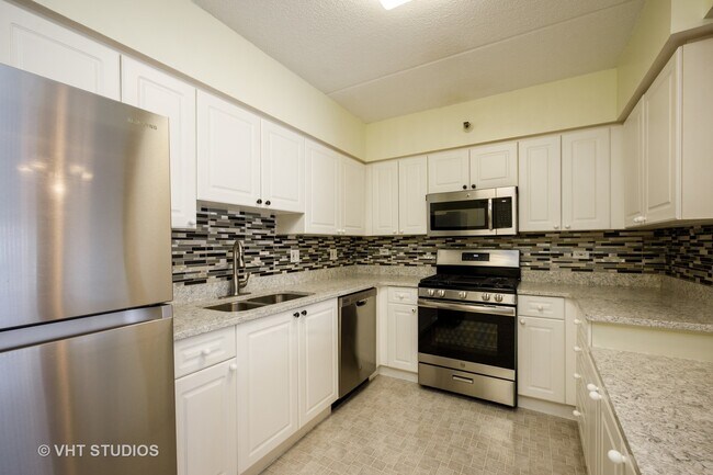 Foto del edificio - 3303 Grove Ave