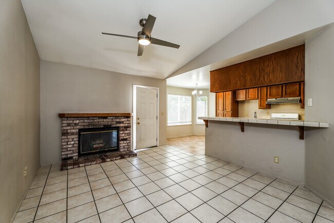 Foto del edificio - 7654 Zephyr Hills Way