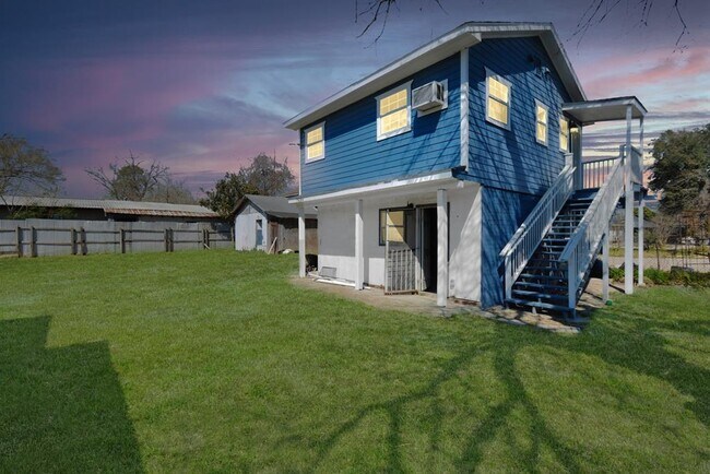 Foto del edificio - 7919 Brays St